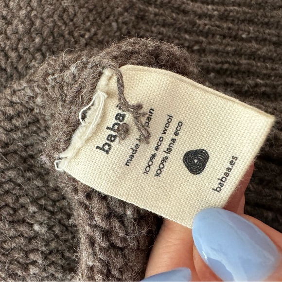 Babaa Wool Cardigan in Grayish Brown (no 11 Oak) with Brown buttons - Picture 4 of 5